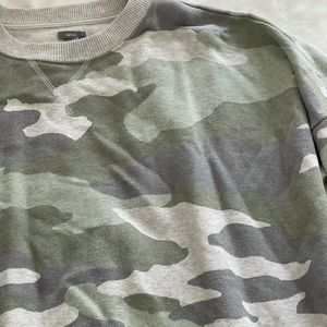 American Eagle Oversized Camo Crew (Aerie)